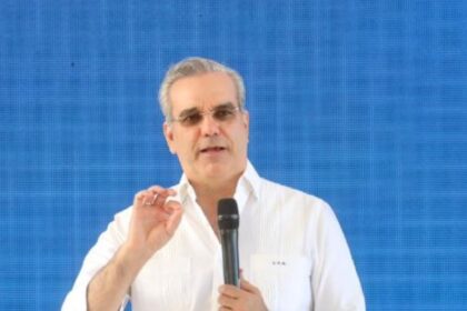 Abinader inaugura multiusos, apartamentos y tramos carreteros este fin de semana
