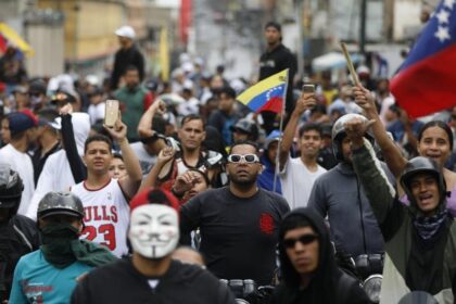 2,000 personas fueron detenidas en Venezuela en protestas contra resultado de las elecciones