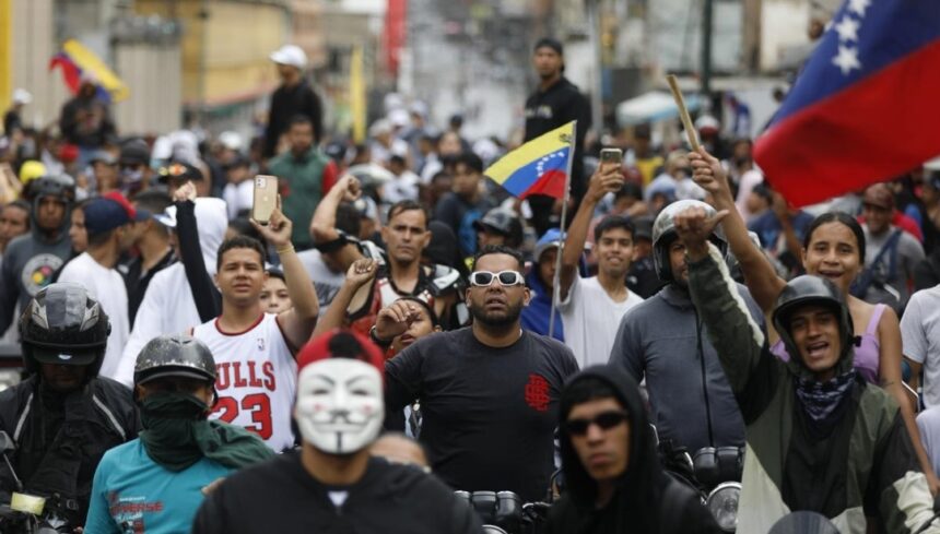 2,000 personas fueron detenidas en Venezuela en protestas contra resultado de las elecciones
