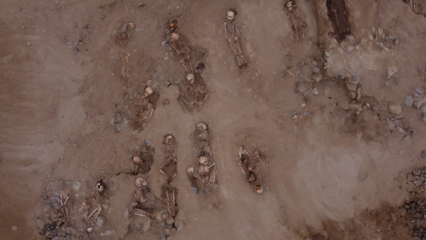 Fuera de Serie : Hallan en Perú los restos de decenas de niños posiblemente sacrificados hace 800 años