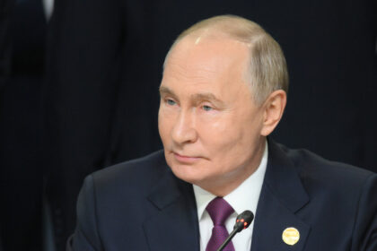 Putin en la cumbre de los BRICS+: "La transición hacia un mundo más justo no es fácil"