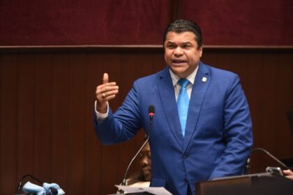 Tobías Crespo reintroduce proyecto para regular gestión residuos de aparatos eléctricos y electrónicos