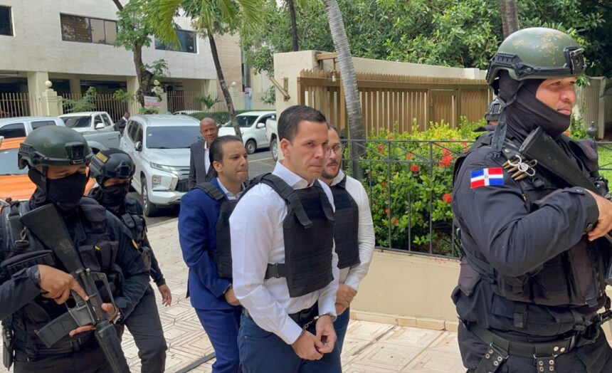 Imputados en caso “Camaleón” llegan a la corte con el deseo de lograr su libertad