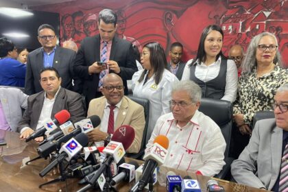 CMD anuncia médicos tendrán un aumento salarial de un 25% de manera escalonada