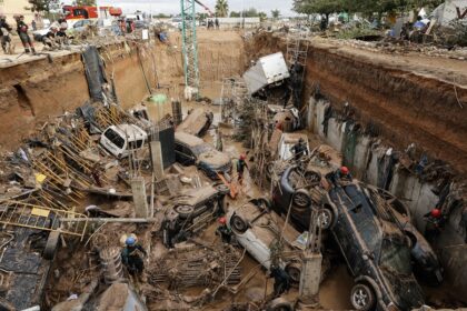 El Gobierno enviará 5.000 militares más y a otras tantas fuerzas de seguridad por una dana que deja ya 211 muertos