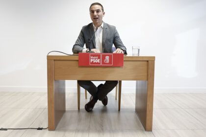 Juan Lobato dimite como secretario general del PSOE de Madrid