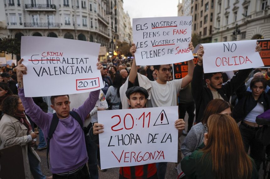 Arranca una nueva manifestación en Valencia para exigir la dimisión de Mazón por la dana