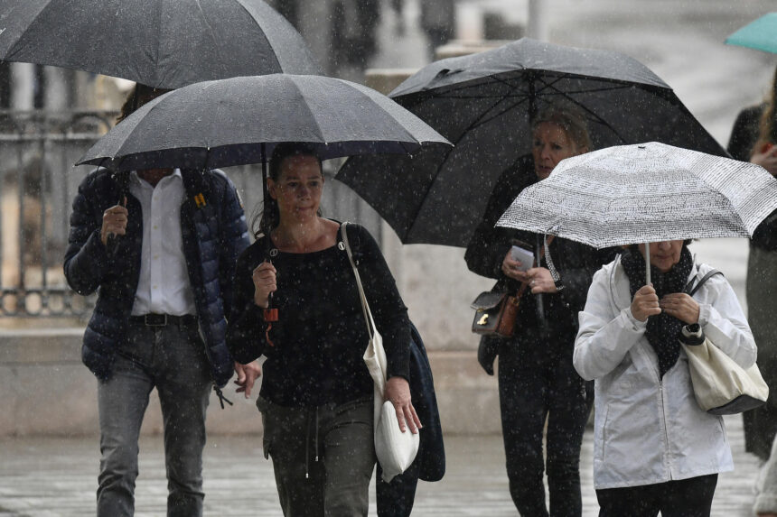 Unas 3.000 personas desalojadas de forma preventiva de un millar de viviendas de Málaga por la nueva dana