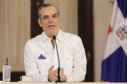 Abinader presenta iniciativas legislativas para combatir el crimen organizado y proteger a víctimas y testigos