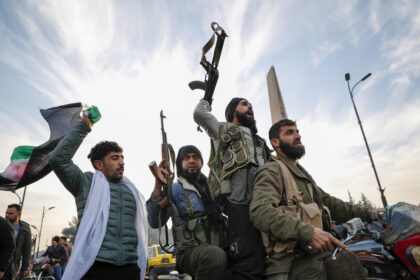 Reportan que Israel tomó el control de la posición militar siria del monte Hermón