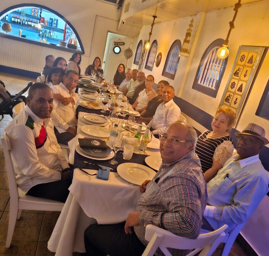 Representantes de Dominicanos del Exterior anuncian actividad navideña