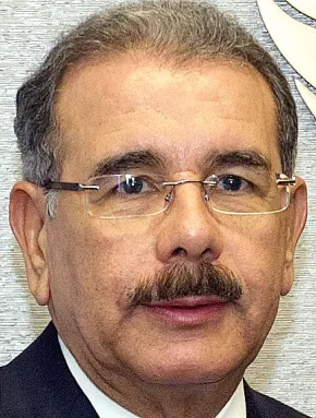 Danilo Medina afirma que eliminar la cesantía sería “un retroceso”