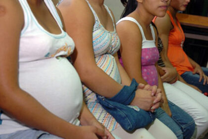 Ministerio de Salud y SNS aseguran embarazos en adolescentes se reducen de 23% a 19%