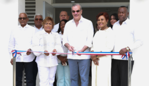 Abinader entrega nuevas instalaciones: guardería, salón de danza y lavandería en la Armada RD