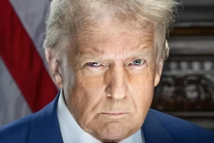 Retrato oficial de Trump antes de toma de posesión: Una imagen imponente que no pasa desapercibida