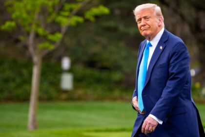 La respuesta de Trump al déficit de EE.UU. con la UE: "Tendrán que comprarnos energía"