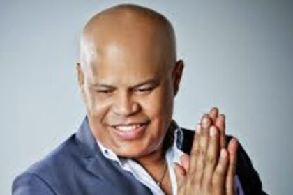 Familia de Rubby Pérez confirma que cantante sigue en los escombros