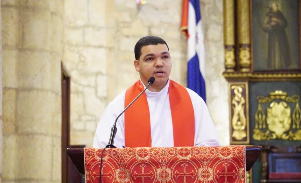 Sermón de las Siete Palabras: “La salud pública no es un privilegio de algunos, es un derecho de todos los dominicanos”