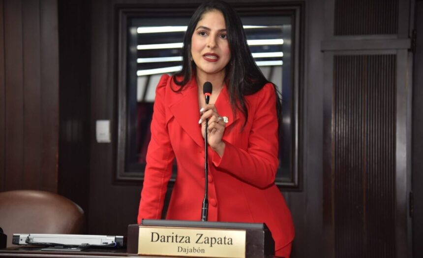 Diputada Daritza Zapata: “La unidad nacional es el camino correcto para defender nuestra soberanía”