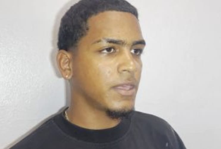 Joven denuncia a otro por presuntas amenazas de muerte en SFM