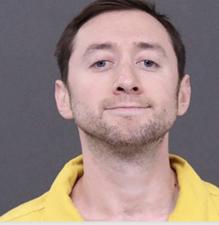 Fuera de Serie : El caso de Justin Mohn, el hombre que decapitó a su padre y exhibió su cabeza en un video de Youtube