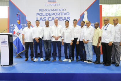 Presidente Abinader inaugura el remozado Polideportivo de Las Caobas