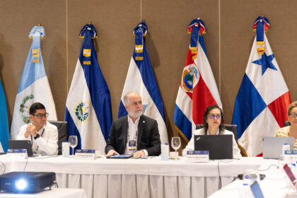 Superintendentes de Bancos y de Seguros amplían compromiso regional de cooperación