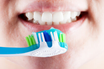 Sacan del mercado a una conocida pasta dental por "reacción adversa" en México