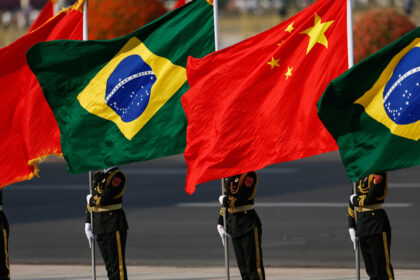 China expresa su apoyo a Brasil ante el "acoso" arancelario de EE.UU.