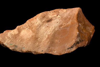 Hallan herramientas de piedra que ofrecen una pista sobre los orígenes de los 'hobbits'