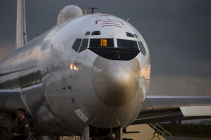 Reportan que EE.UU. despliega su avión del 'juicio final' en Groenlandia
