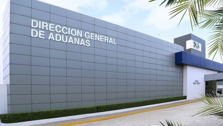Aduanas sanciona a cinco tiendas chinas acusadas de irregularidades