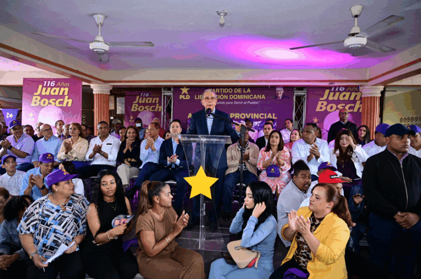 Danilo Medina: “Si hubiesen construido las plantas que dejé, hoy no habría apagones”