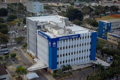 Energía y Minas: Récord de demanda eléctrica nocturna fue de 3,950 MW este martes