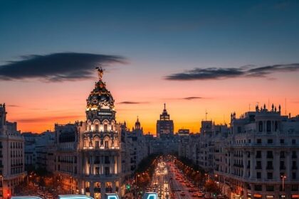 "Expectación en el PRM en Madrid ante los cambios de gabinete de Luis Abinader."