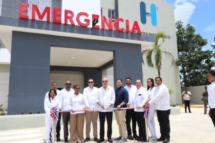 Presidente Abinader inaugura primer hospital traumatológico de la región Este, en Higüey