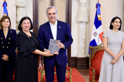 Oficina de Enlace Cristiano celebra Día Nacional de la Biblia en el Palacio Nacional