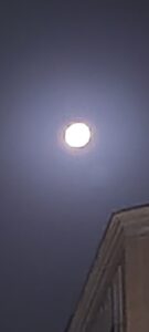 Crónica : *La Noche de Luna Llena en Madrid*