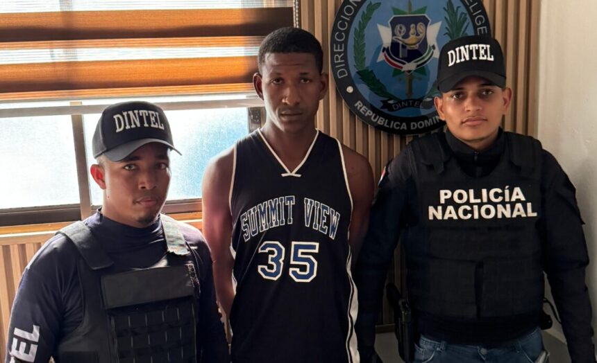 PN recibe entrega de “Pinguilo”, hombre acusado de agredir a menor en San Cristóbal