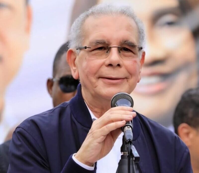 Danilo y el PLD dan su respaldo a las aspiraciones de Asjana de dirigir la UASD