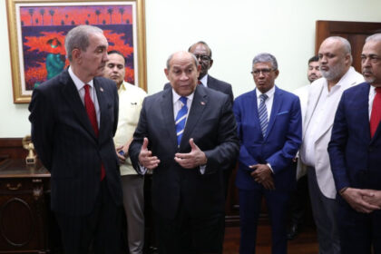 Rafael Santos Badía asume como titular en el Ministerio de Educación Superior, Ciencia y Tecnología