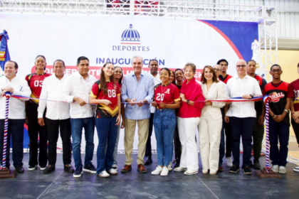 Presidente Abinader impulsa el desarrollo integral de la juventud con la entrega de dos modernos polideportivos techados en Puerto Plata