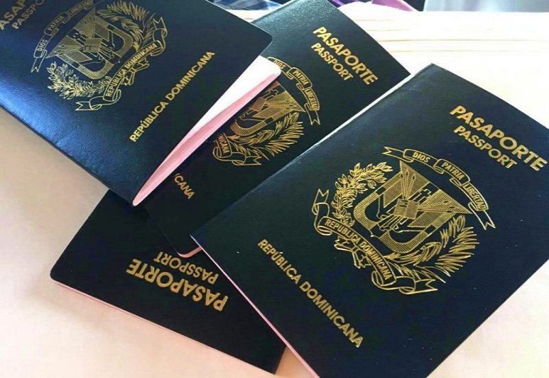El nuevo pasaporte cubrirá hasta 9 mil dólares para traer dominicanos fallecidos
