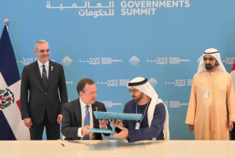 Su alteza Sheikh Mohammed bin Rashid Al Maktoum y el presidente Luis Abinader Corona acuerdan celebrar anualmente Diálogo Regional del World Governments Summit en República Dominicana