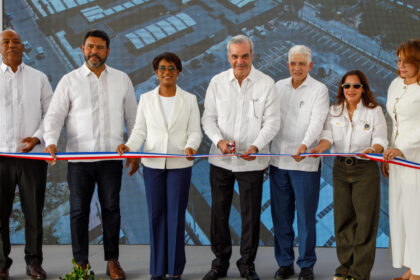 El presidente Abinader inaugura moderno mercado municipal en Higüey