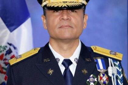 Abinader designa al mayor general Andrés Modesto Cruz Cruz como nuevo director de la PN