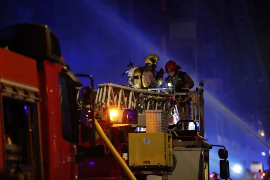 Fuera de Serie : Mueren cinco personas en un incendio en un bloque de pisos de Manlleu (Barcelona)