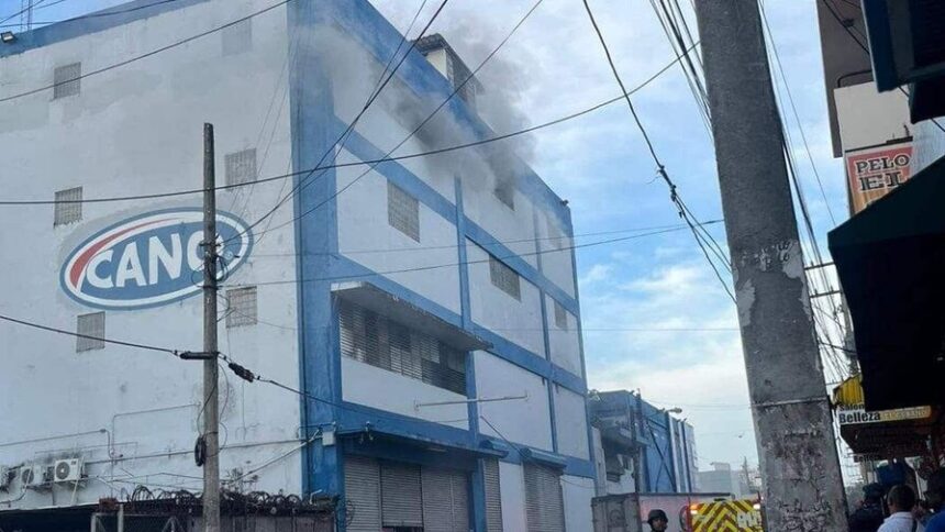 Almacenes Garrido informa que no hay afectados tras incendio en su sucursal de la avenida Duarte