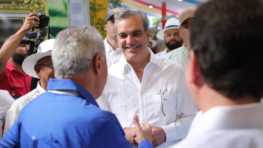 Presidente Abinader agotará agenda en Santiago, Distrito Nacional y Samaná este lunes y martes, reafirmando su compromiso con el bienestar de los dominicanos