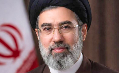 "Es fundamental seguir сon el bloqueo de Ormuz": El nuevo líder supremo de Irán se dirige a la nación